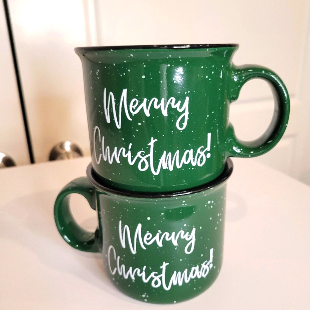SET OF 2 MERRY CHRISTMAS CERAMIC GREEN MUGS